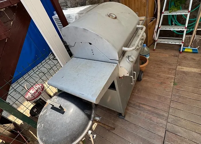 Вилла Private Terrace And Garden At Gundogan