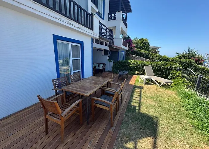 Private Terrace And Garden At Gundogan Вилла Бодрум