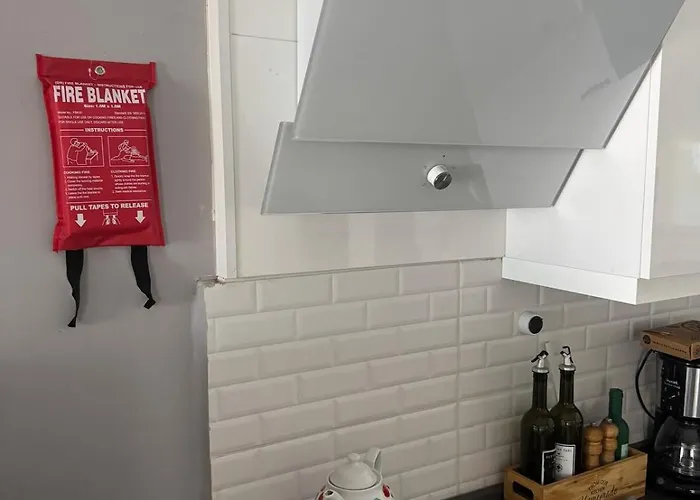 Вилла Private Terrace And Garden At Gundogan