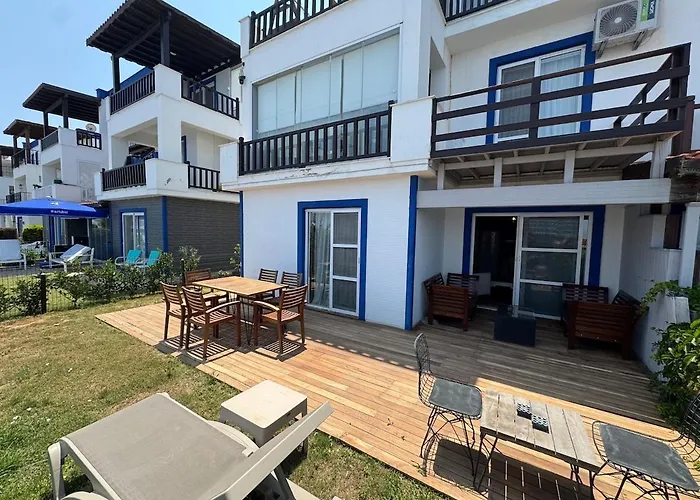 Private Terrace And Garden At Gundogan Вилла