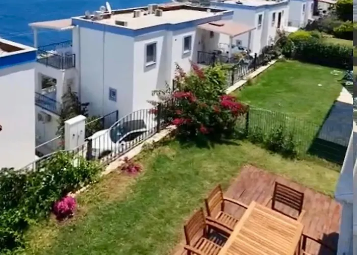 Private Terrace And Garden At Gundogan *