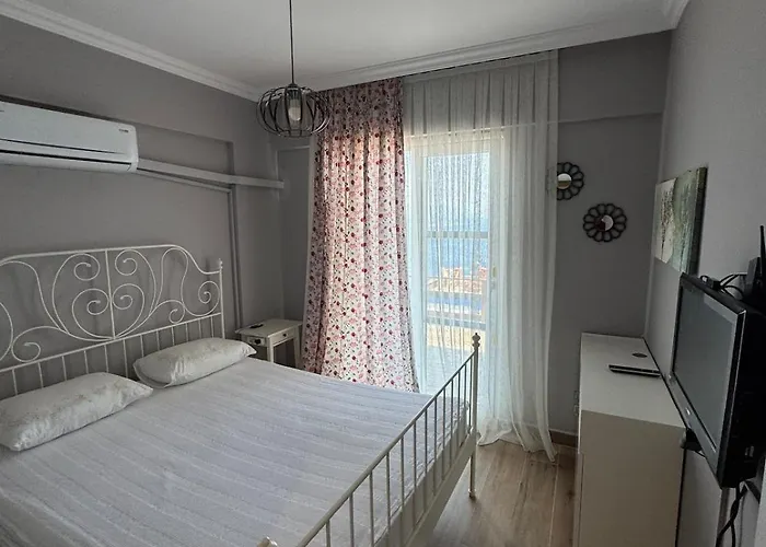 Вилла Private Terrace And Garden At Gundogan