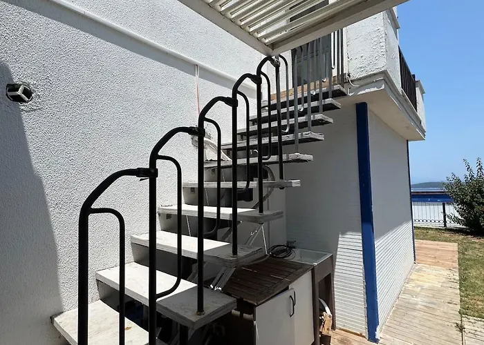 Private Terrace And Garden At Gundogan Вилла *