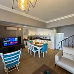 ヴィラ Private Terrace And Garden At Gundogan