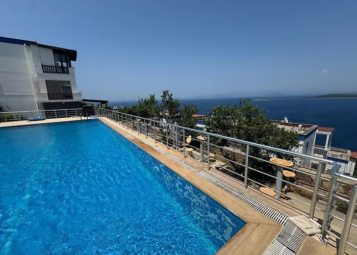 Villa Private Terrace And Garden At Gundogan *