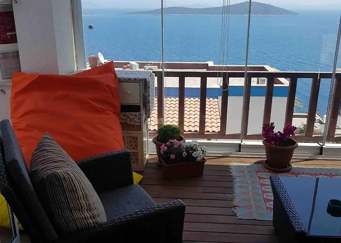 Villa Private Terrace And Garden At Gundogan *